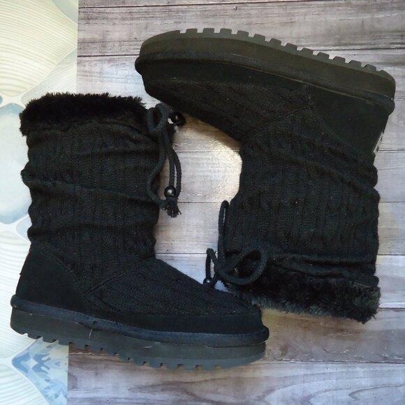SIZE 7.5. Skechers Australia black knit ankle boots - Picture 8 of 16